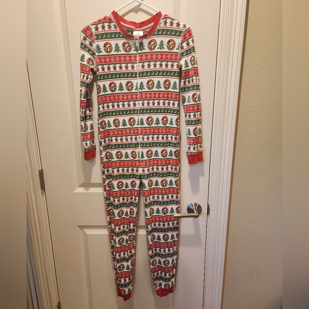 Buc-ee's Holiday Christmas onesie Pajamas